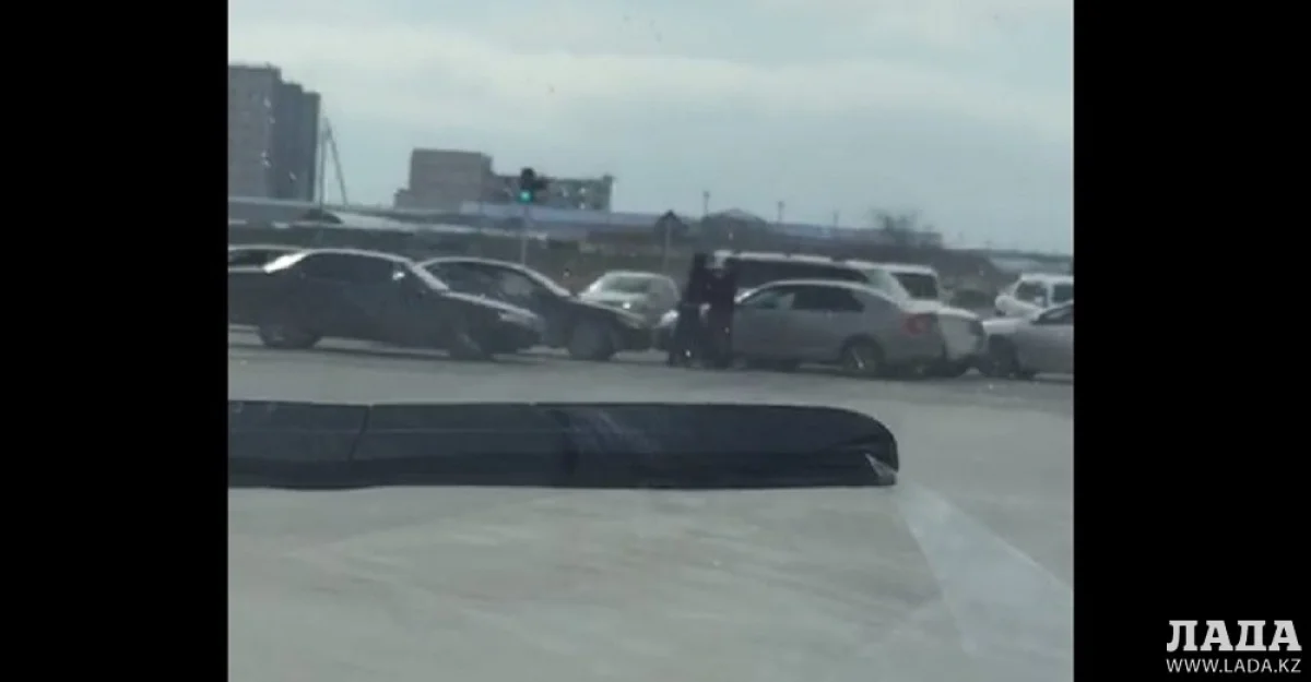 Разборки на дороге