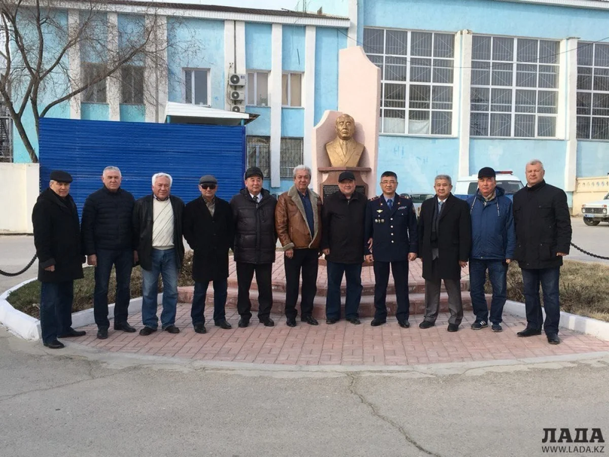 Ветераны полиции Актау. Фото автора