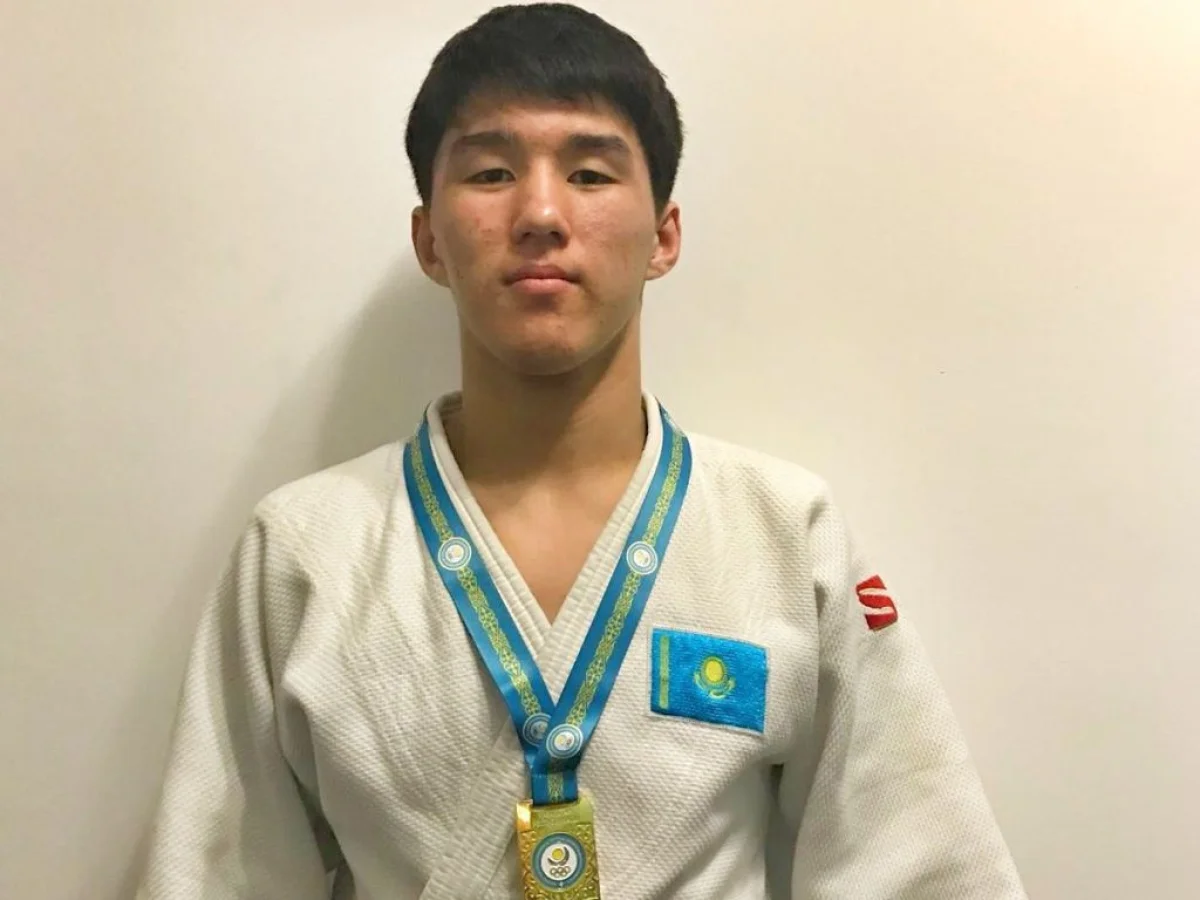 Чемпион турнира. Фото Ж.Кобланова