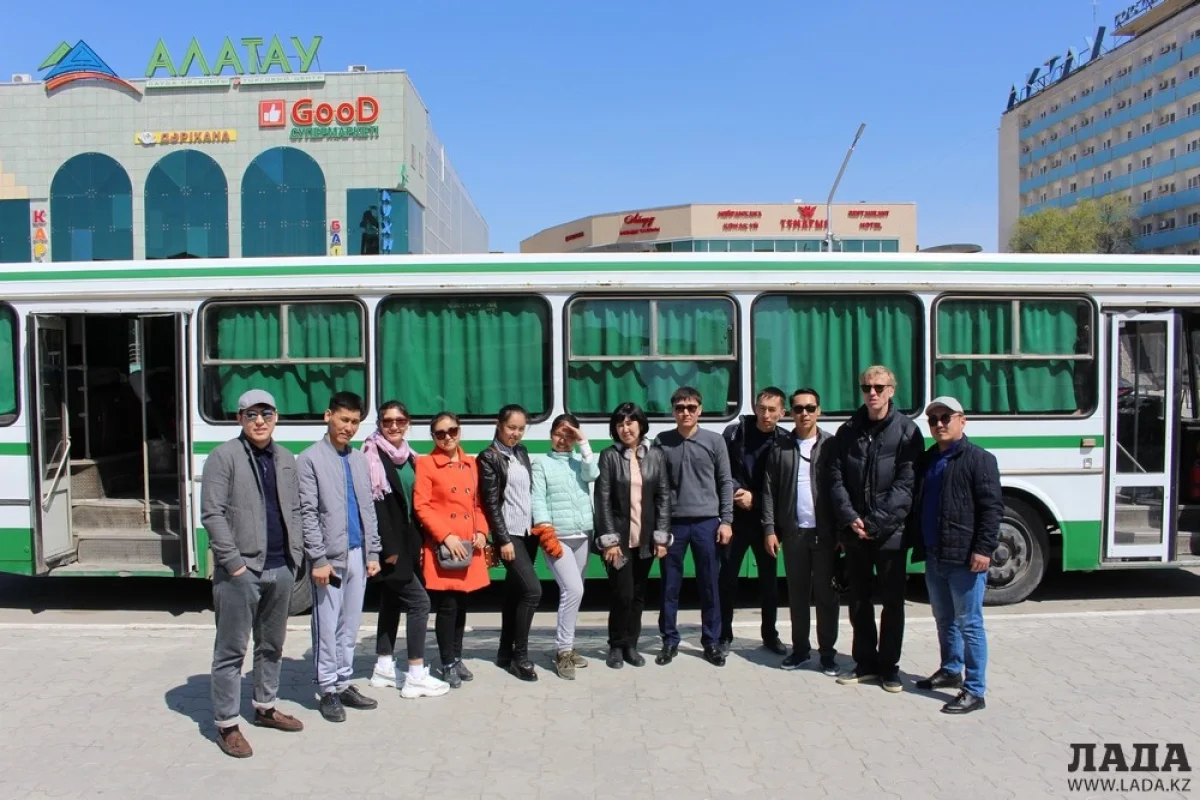 Актауские участники фестиваля. Фото предоставила Асель Дюсенова