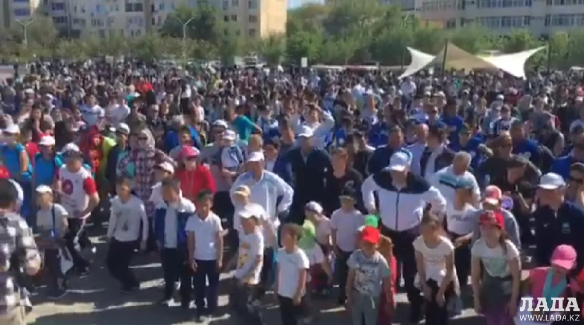 Зарядка с олимпийскими чемпионами в Актау