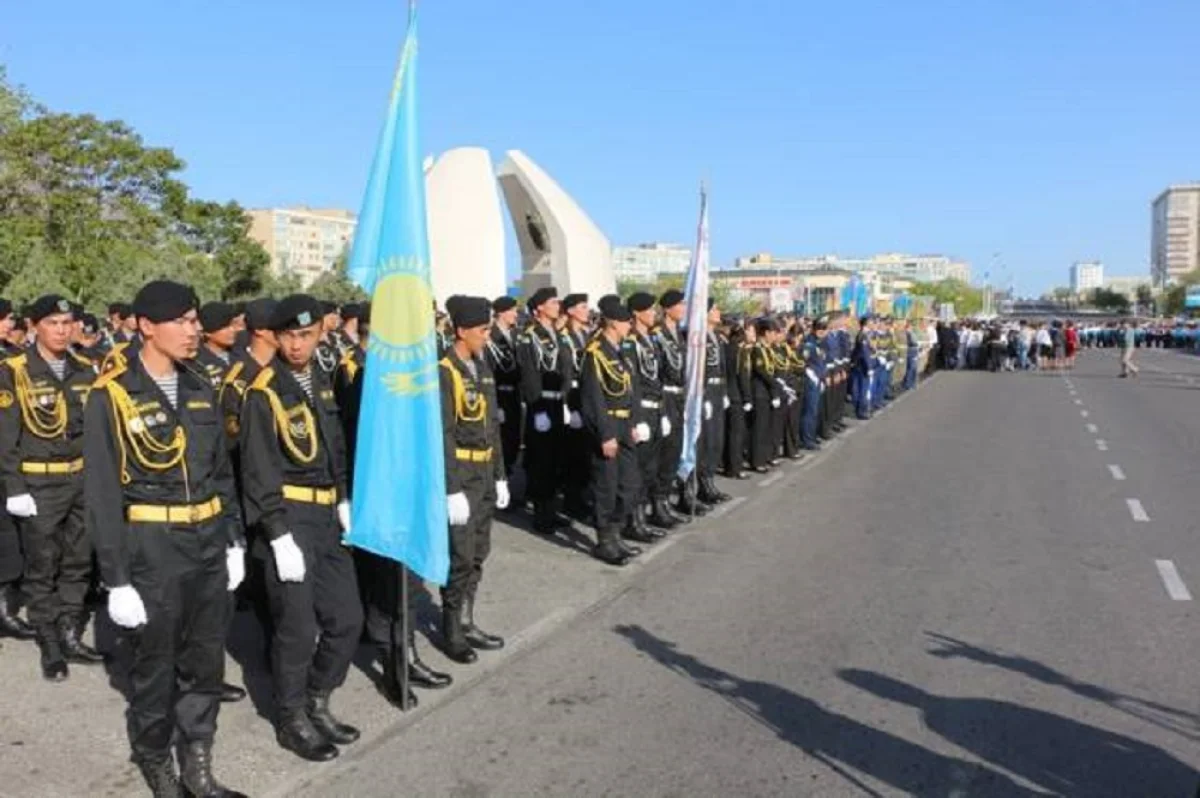 Празднование Дня защитника Отечества в 2017 году. Фото из архива Lada.kz