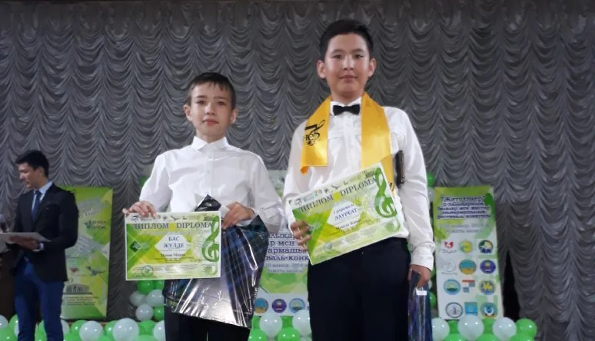 Марат Попов и Махсат Канат. Фото предоставлено Ж.Мырзагалиевой