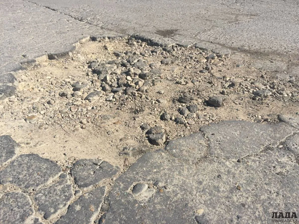 Дорога в 4 микрорайоне. Фото автора