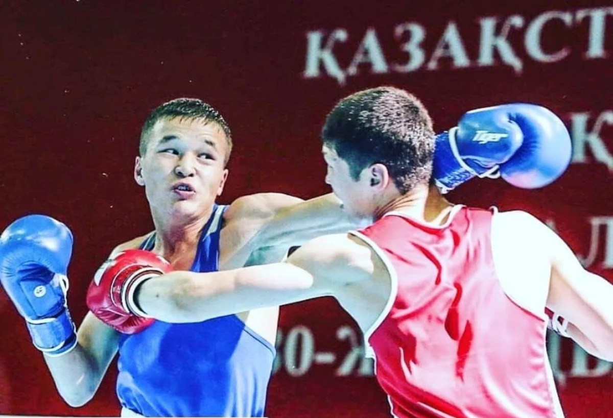 Бой Махмута Аль-Мухаммеда. Фото предоставлено пресс-службой федерации бокса Мангистауской области