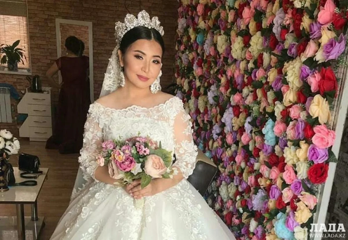 Кырмызы Энепияева.