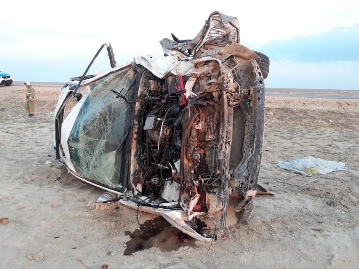 Фото очевидца||news_pic_more|<!--TBegin--><a href="https://www.lada.kz/uploads/posts/2018-07/1532941928_whatsapp-image-2018-07-30-at-13.58.15.jpg" onclick="return hs.expand(this)" ><img align="left" src="https://www.lada.kz/uploads/posts/2018-07/thumbs/1532941928_whatsapp-image-2018-07-30-at-13.58.15.jpg" alt='В Мангистау произошла авария со смертельным исходом' title='В Мангистау произошла авария со смертельным исходом'  /></a><!--TEnd--><!--TBegin--><a href="https://www.lada.kz/uploads/posts/2018-07/1532941912_whatsapp-image-2018-07-30-at-13.58.152.jpg" onclick="return hs.expand(this)" ><img align="left" src="https://www.lada.kz/uploads/posts/2018-07/thumbs/1532941912_whatsapp-image-2018-07-30-at-13.58.152.jpg" alt='В Мангистау произошла авария со смертельным исходом' title='В Мангистау произошла авария со смертельным исходом'  /></a><!--TEnd-->