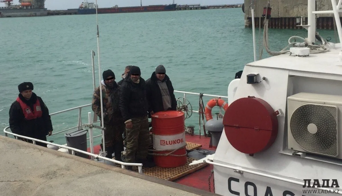 Задержанные в казахстанском секторе Каспия граждане Азербайджана