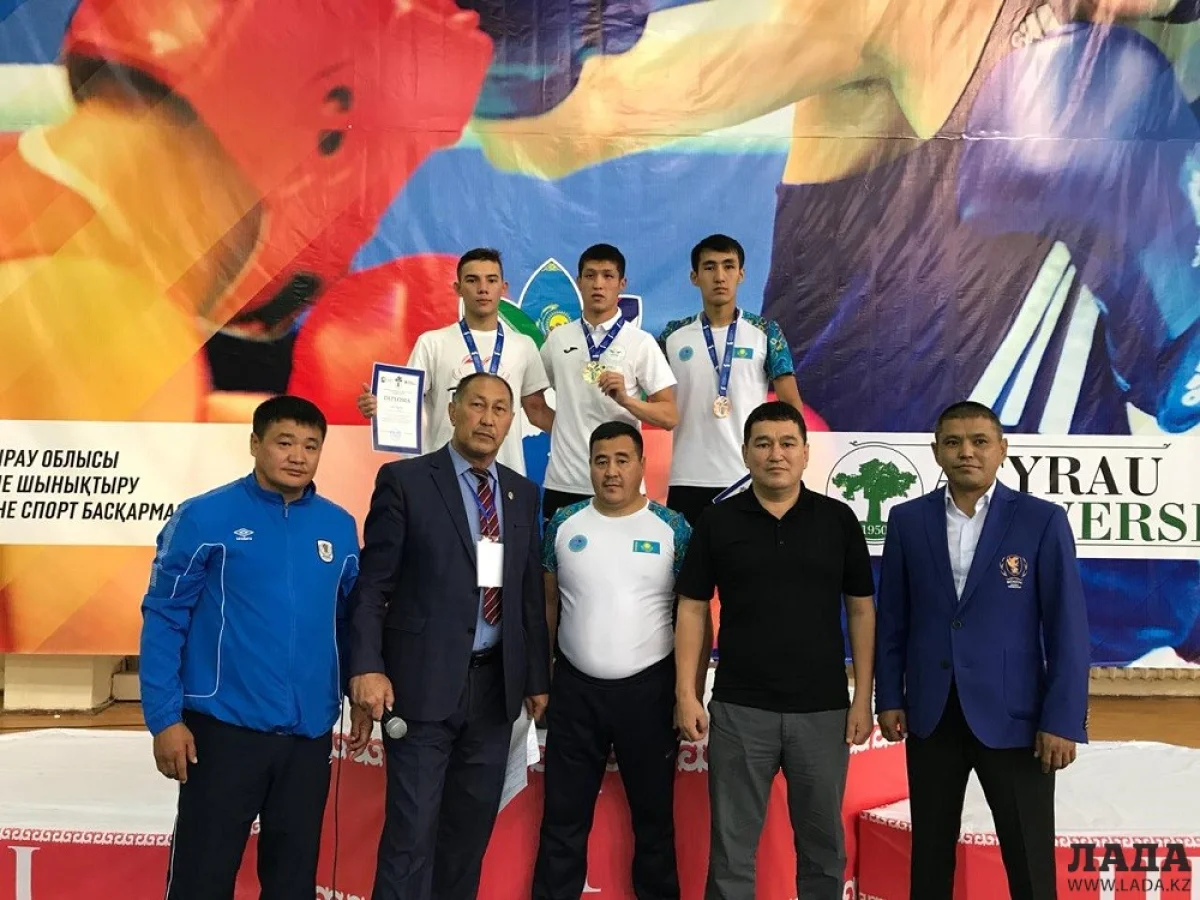 Фото пресс-службы Мангистауской федерации бокса||news_pic_more|<div align="center"><!--TBegin--><a href="https://www.lada.kz/uploads/posts/2018-09/1538198246_whatsapp-image-2018-09-28-at-14.50.20.jpg" onclick="return hs.expand(this)" ><img src="https://www.lada.kz/uploads/posts/2018-09/thumbs/1538198246_whatsapp-image-2018-09-28-at-14.50.20.jpg" alt='Студенты из Мангистау привезли восемь медалей по боксу' title='Студенты из Мангистау привезли восемь медалей по боксу'  /></a><!--TEnd--></div><br /><div align="center"><!--TBegin--><a href="https://www.lada.kz/uploads/posts/2018-09/1538198302_whatsapp-image-2018-09-28-at-14.50.13.jpg" onclick="return hs.expand(this)" ><img src="https://www.lada.kz/uploads/posts/2018-09/thumbs/1538198302_whatsapp-image-2018-09-28-at-14.50.13.jpg" alt='Студенты из Мангистау привезли восемь медалей по боксу' title='Студенты из Мангистау привезли восемь медалей по боксу'  /></a><!--TEnd--></div><br /><div align="center"><!--TBegin--><a href="https://www.lada.kz/uploads/posts/2018-09/1538198222_whatsapp-image-2018-09-28-at-14.50.02.jpg" onclick="return hs.expand(this)" ><img src="https://www.lada.kz/uploads/posts/2018-09/thumbs/1538198222_whatsapp-image-2018-09-28-at-14.50.02.jpg" alt='Студенты из Мангистау привезли восемь медалей по боксу' title='Студенты из Мангистау привезли восемь медалей по боксу'  /></a><!--TEnd--></div>