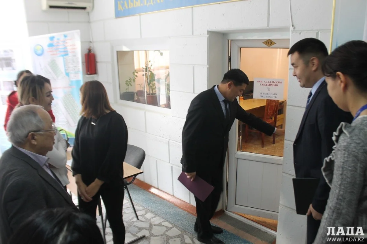 Магазин честности||news_pic_more|<!--TBegin--><a href="https://www.lada.kz/uploads/posts/2018-11/1543572394_img_0365.jpg" onclick="return hs.expand(this)" ><img align="left" src="https://www.lada.kz/uploads/posts/2018-11/thumbs/1543572394_img_0365.jpg" alt='В Актау открылся «Магазин честности»' title='В Актау открылся «Магазин честности»'  /></a><!--TEnd--><br /><!--TBegin--><a href="https://www.lada.kz/uploads/posts/2018-11/1543572461_img_0373.jpg" onclick="return hs.expand(this)" ><img align="left" src="https://www.lada.kz/uploads/posts/2018-11/thumbs/1543572461_img_0373.jpg" alt='В Актау открылся «Магазин честности»' title='В Актау открылся «Магазин честности»'  /></a><!--TEnd-->