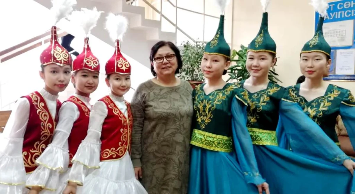 Ансамбль танца &quot;Айша кыз&quot;. Фото предоставлено С.Бисалиевой