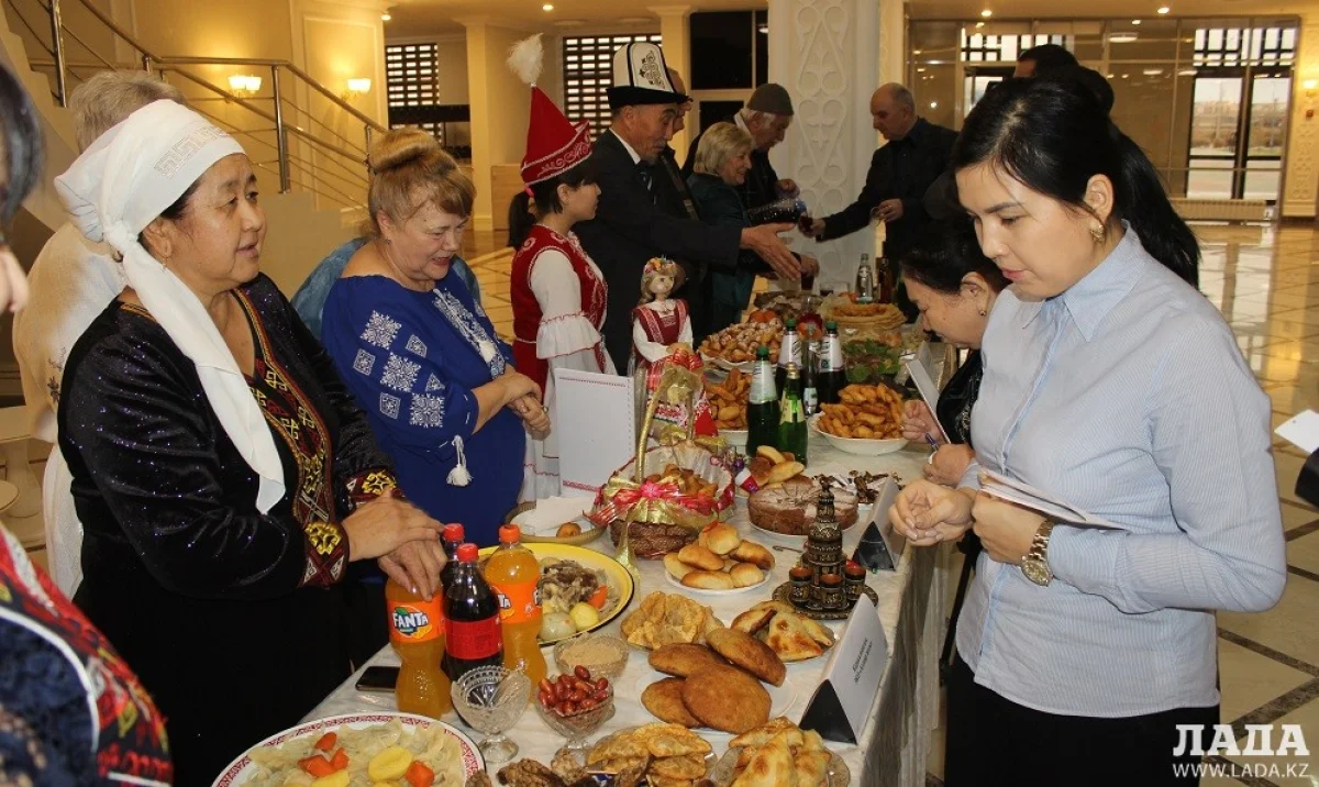 На конкурсе||news_pic_more|<!--TBegin--><a href="https://www.lada.kz/uploads/posts/2018-12/1545200257_img_0389-min_0.jpg" onclick="return hs.expand(this)" ><img align="left" src="https://www.lada.kz/uploads/posts/2018-12/thumbs/1545200257_img_0389-min_0.jpg" alt='В Актау прошел конкурс бауырсаков' title='В Актау прошел конкурс бауырсаков'  /></a><!--TEnd--><br /><!--TBegin--><a href="https://www.lada.kz/uploads/posts/2018-12/1545200334_img_0543-min.jpg" onclick="return hs.expand(this)" ><img align="left" src="https://www.lada.kz/uploads/posts/2018-12/thumbs/1545200334_img_0543-min.jpg" alt='В Актау прошел конкурс бауырсаков' title='В Актау прошел конкурс бауырсаков'  /></a><!--TEnd--><br /><!--TBegin--><a href="https://www.lada.kz/uploads/posts/2018-12/1545200328_img_0640-min.jpg" onclick="return hs.expand(this)" ><img align="left" src="https://www.lada.kz/uploads/posts/2018-12/thumbs/1545200328_img_0640-min.jpg" alt='В Актау прошел конкурс бауырсаков' title='В Актау прошел конкурс бауырсаков'  /></a><!--TEnd-->