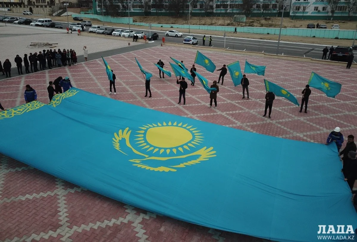 Флешмоб благодарности||news_pic_more|<!--TBegin--><a href="https://www.lada.kz/uploads/posts/2019-03/1553070171_dji_0004.jpg" onclick="return hs.expand(this)" ><img align="left" src="https://www.lada.kz/uploads/posts/2019-03/thumbs/1553070171_dji_0004.jpg" alt='В Актау прошел флешмоб благодарности Первому Президенту Казахстана' title='В Актау прошел флешмоб благодарности Первому Президенту Казахстана'  /></a><!--TEnd--><br /><!--TBegin--><a href="https://www.lada.kz/uploads/posts/2019-03/1553070160_dji_0005.jpg" onclick="return hs.expand(this)" ><img align="left" src="https://www.lada.kz/uploads/posts/2019-03/thumbs/1553070160_dji_0005.jpg" alt='В Актау прошел флешмоб благодарности Первому Президенту Казахстана' title='В Актау прошел флешмоб благодарности Первому Президенту Казахстана'  /></a><!--TEnd--><br /><!--TBegin--><a href="https://www.lada.kz/uploads/posts/2019-03/1553070181_dji_0010.jpg" onclick="return hs.expand(this)" ><img align="left" src="https://www.lada.kz/uploads/posts/2019-03/thumbs/1553070181_dji_0010.jpg" alt='В Актау прошел флешмоб благодарности Первому Президенту Казахстана' title='В Актау прошел флешмоб благодарности Первому Президенту Казахстана'  /></a><!--TEnd--><br /><!--TBegin--><a href="https://www.lada.kz/uploads/posts/2019-03/1553070155_dji_0017.jpg" onclick="return hs.expand(this)" ><img align="left" src="https://www.lada.kz/uploads/posts/2019-03/thumbs/1553070155_dji_0017.jpg" alt='В Актау прошел флешмоб благодарности Первому Президенту Казахстана' title='В Актау прошел флешмоб благодарности Первому Президенту Казахстана'  /></a><!--TEnd-->