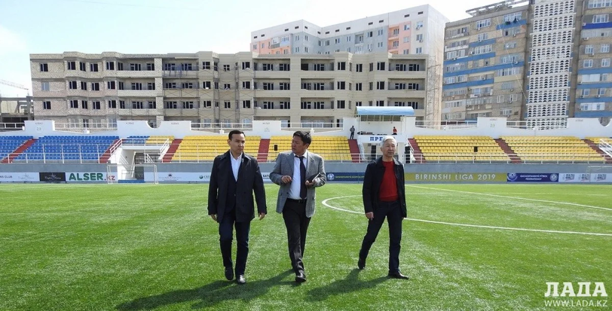 Рабочий визит Олжаса Абраева. Фото с сайта pflk.kz