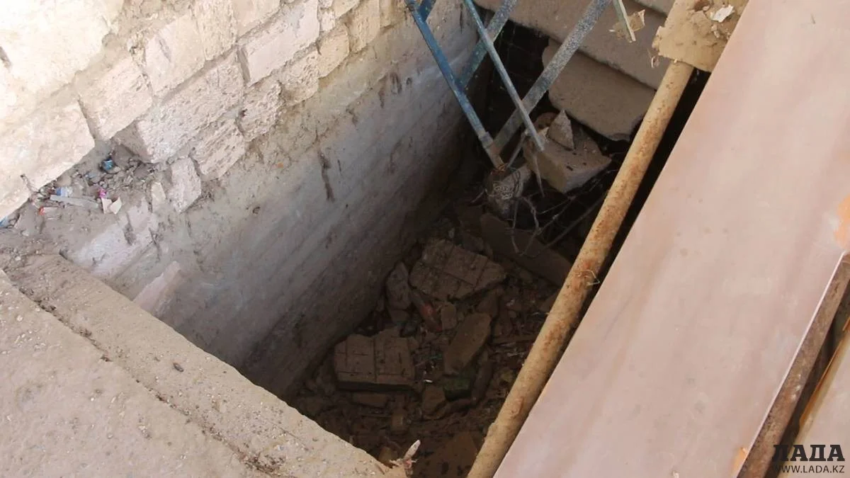 Обрушившаяся лестница