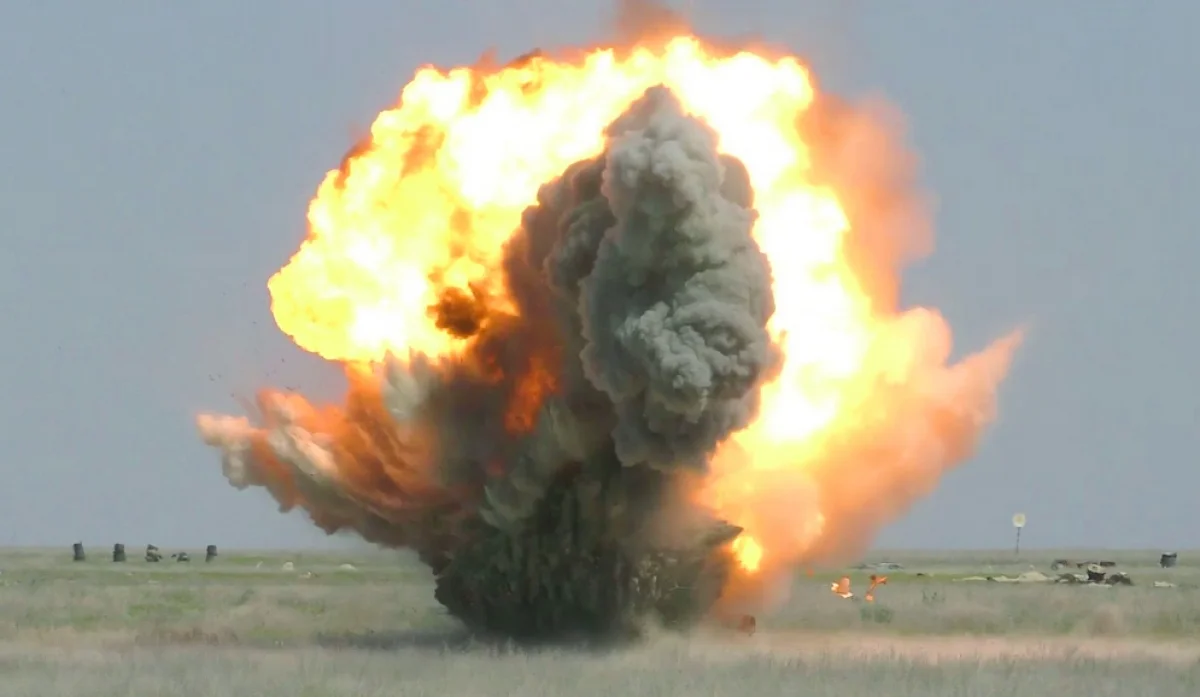 Взрывы снарядов. Фото предоставлено пресс-службой управления