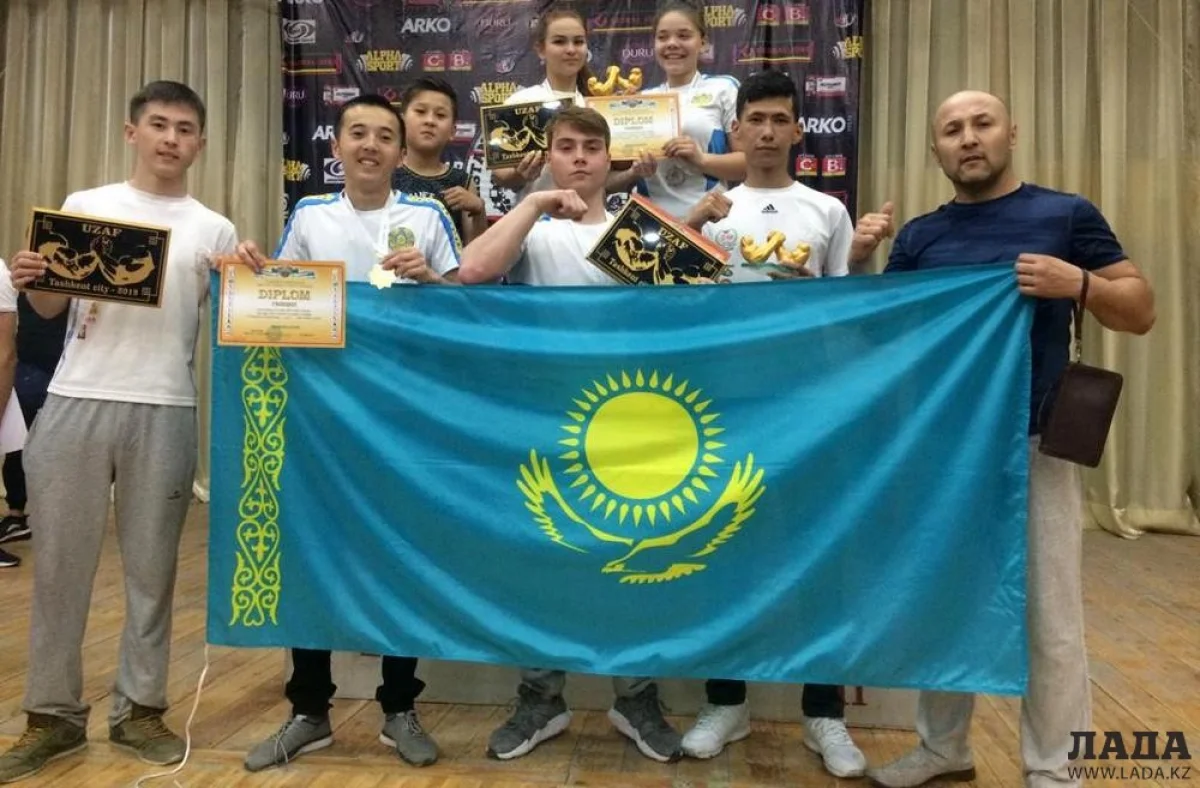 Актауские призеры чемпионата. Фото Романа Исламгалиева