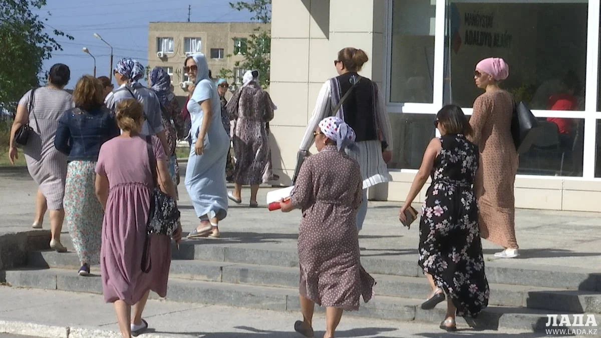 Многодетные матери Мангистау пришли в акимат