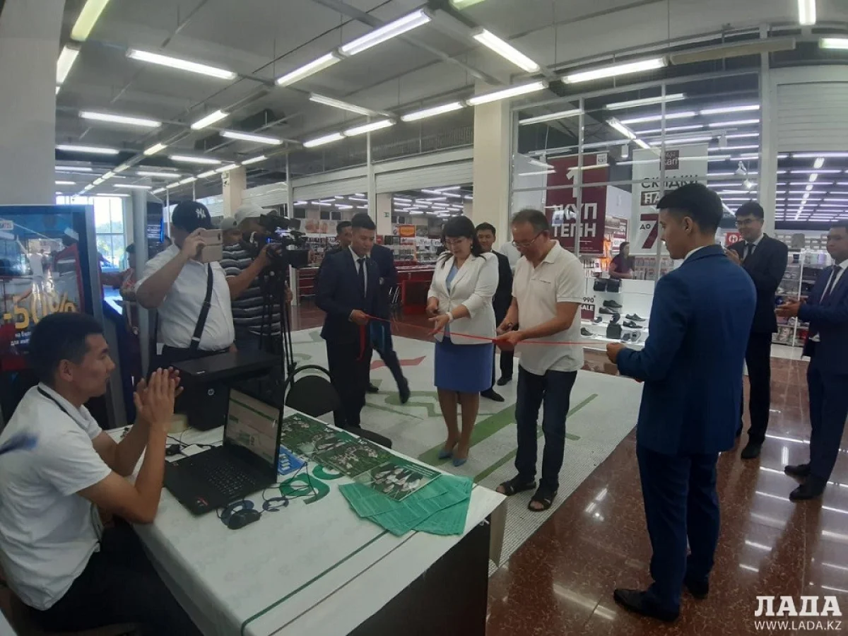 Открытие &quot;уголка самообслуживания&quot;||news_pic_more|<!--TBegin--><a href="https://www.lada.kz/uploads/posts/2019-08/1565351088_9b38bb99-ac14-4a84-8e06-94dbb4ba3254.jpg" onclick="return hs.expand(this)" ><img align="left" src="https://www.lada.kz/uploads/posts/2019-08/thumbs/1565351088_9b38bb99-ac14-4a84-8e06-94dbb4ba3254.jpg" alt='Жители Актау теперь могут получить госуслуги в одном из торговых центров' title='Жители Актау теперь могут получить госуслуги в одном из торговых центров'  /></a><!--TEnd-->