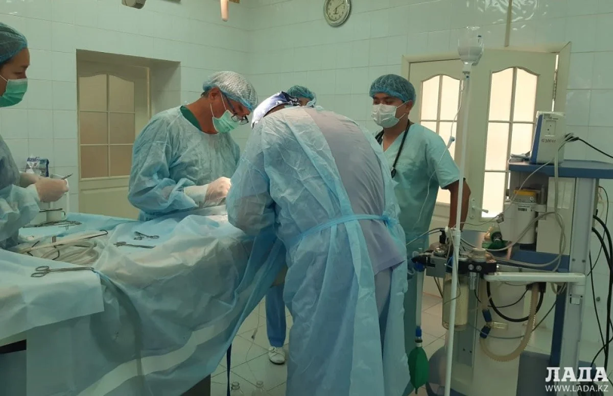 Операция||news_pic_more|<!--TBegin--><a href="https://www.lada.kz/uploads/posts/2019-08/1565687807_9d4828b3-c1a5-4724-bfe5-3746e5ab0ef1.jpg" onclick="return hs.expand(this)" ><img align="left" src="https://www.lada.kz/uploads/posts/2019-08/thumbs/1565687807_9d4828b3-c1a5-4724-bfe5-3746e5ab0ef1.jpg" alt='Огромную опухоль удалили у ребёнка в Мангистау' title='Огромную опухоль удалили у ребёнка в Мангистау'  /></a><!--TEnd--><br /><!--TBegin--><a href="https://www.lada.kz/uploads/posts/2019-08/1565687739_11ee5cda-3bfa-4c60-a0c1-eac605ec4388.jpg" onclick="return hs.expand(this)" ><img align="left" src="https://www.lada.kz/uploads/posts/2019-08/thumbs/1565687739_11ee5cda-3bfa-4c60-a0c1-eac605ec4388.jpg" alt='Огромную опухоль удалили у ребёнка в Мангистау' title='Огромную опухоль удалили у ребёнка в Мангистау'  /></a><!--TEnd--><br /><!--TBegin--><a href="https://www.lada.kz/uploads/posts/2019-08/1565687784_33d360c2-9515-4e7f-bdf9-0791810b0133.jpg" onclick="return hs.expand(this)" ><img align="left" src="https://www.lada.kz/uploads/posts/2019-08/thumbs/1565687784_33d360c2-9515-4e7f-bdf9-0791810b0133.jpg" alt='Огромную опухоль удалили у ребёнка в Мангистау' title='Огромную опухоль удалили у ребёнка в Мангистау'  /></a><!--TEnd-->