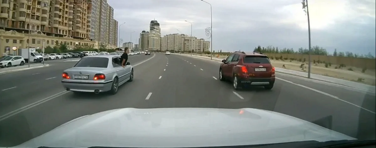 Скриншот видеоматериала