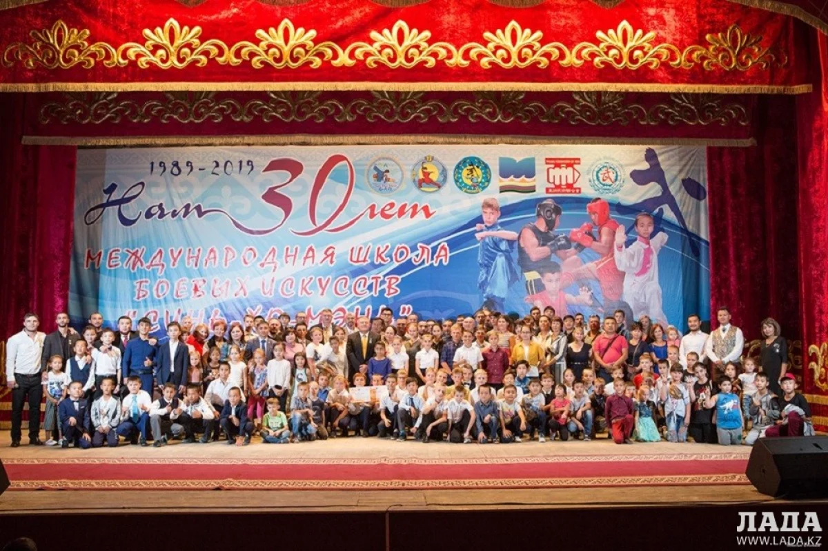 Фото со страницы Александра Радунцева в Facebook