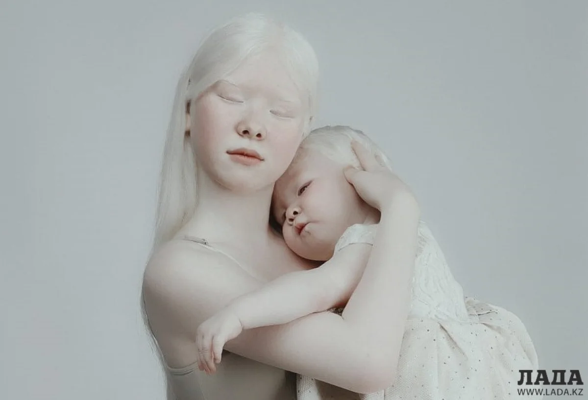 Асель и Камилла. Фото из личного архива семьи, Geravision и Евгении Волковой