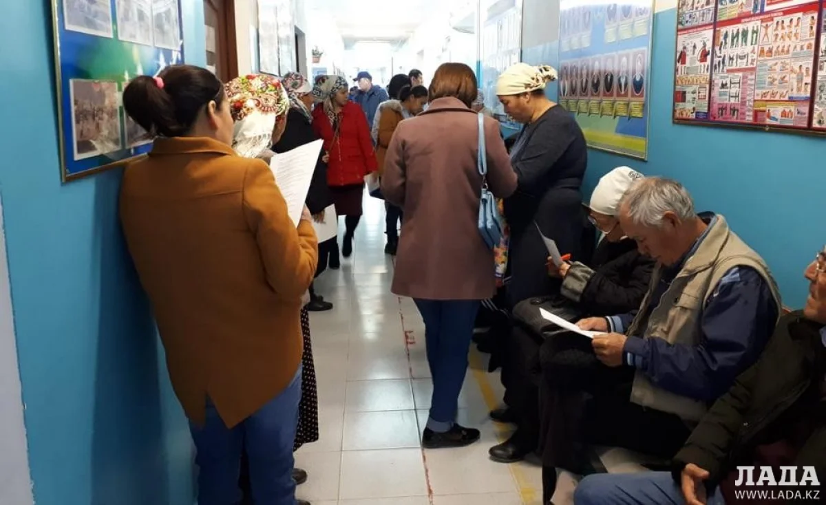 Очередь к специалистам области. Фото предоставлено диспансером