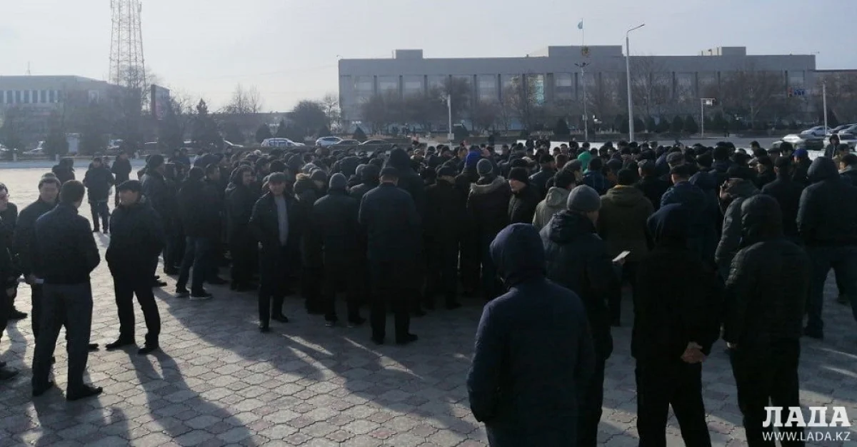 Сбор автовладельцев машин с иностранными номерами в Актау