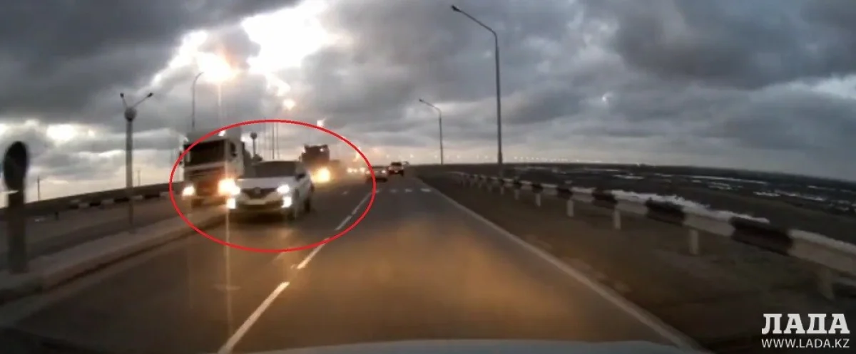 Скриншот видеоматериала