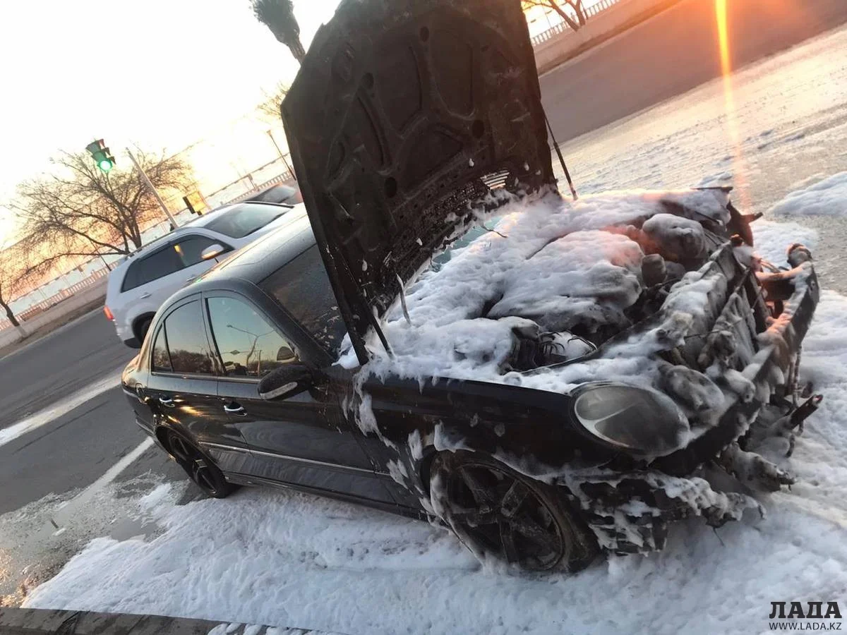 Горение моторного отсека||news_pic_more|<!--TBegin--><a href="https://www.lada.kz/uploads/posts/2020-02/1582730995_3d3cc3b3-e6b7-4864-bc7f-aa968e635fac.jpeg" onclick="return hs.expand(this)" ><img align="left" src="https://www.lada.kz/uploads/posts/2020-02/thumbs/1582730995_3d3cc3b3-e6b7-4864-bc7f-aa968e635fac.jpeg" alt='В Актау горел автомобиль' title='В Актау горел автомобиль'  /></a><!--TEnd--><br /><!--TBegin--><a href="https://www.lada.kz/uploads/posts/2020-02/1582730979_1804c01c-d9d7-4f76-a6c5-f703802cf6ce.jpeg" onclick="return hs.expand(this)" ><img align="left" src="https://www.lada.kz/uploads/posts/2020-02/thumbs/1582730979_1804c01c-d9d7-4f76-a6c5-f703802cf6ce.jpeg" alt='В Актау горел автомобиль' title='В Актау горел автомобиль'  /></a><!--TEnd-->