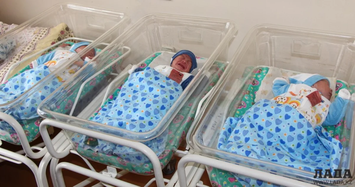 Новые жители Актау. Фото из архива Lada.kz