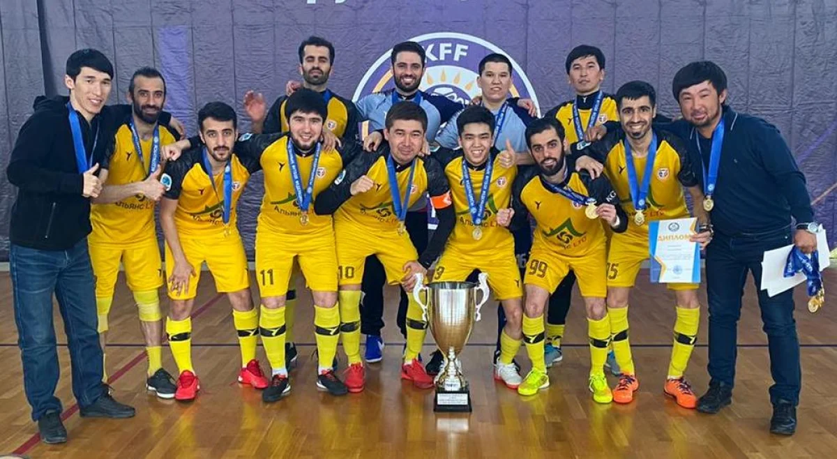 Золотые призёры первенства страны команда «Альянс LTD». Фото предоставил Габит Керелбаев