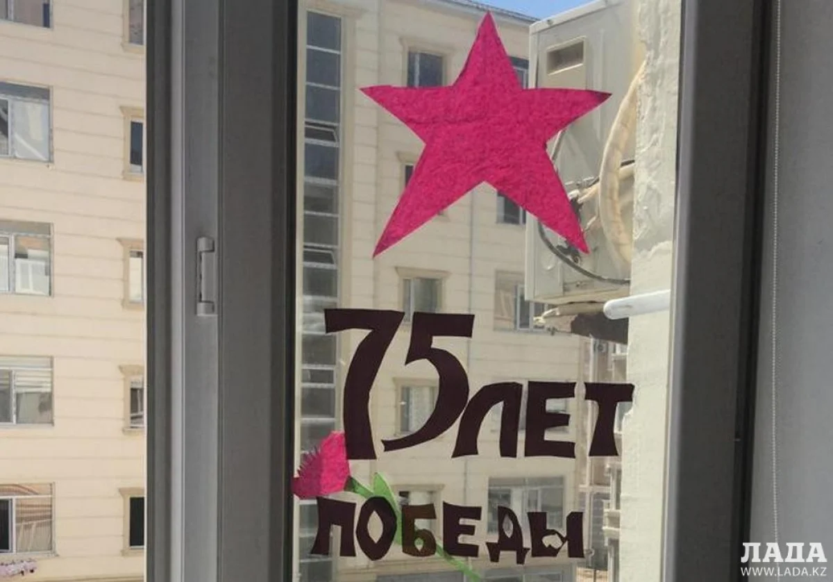 Фото учителей и учеников Назарбаев Интеллектуальной школы