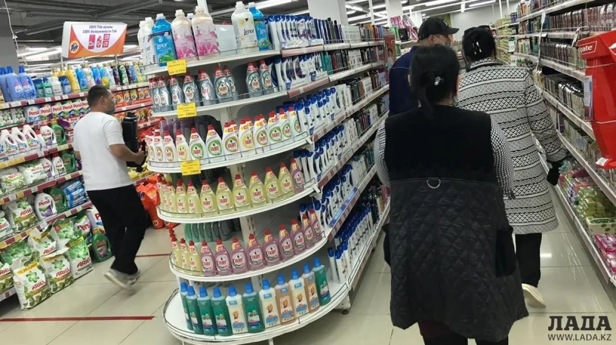 Рейд в магазине. Фото предоставлено мониторинговой группой