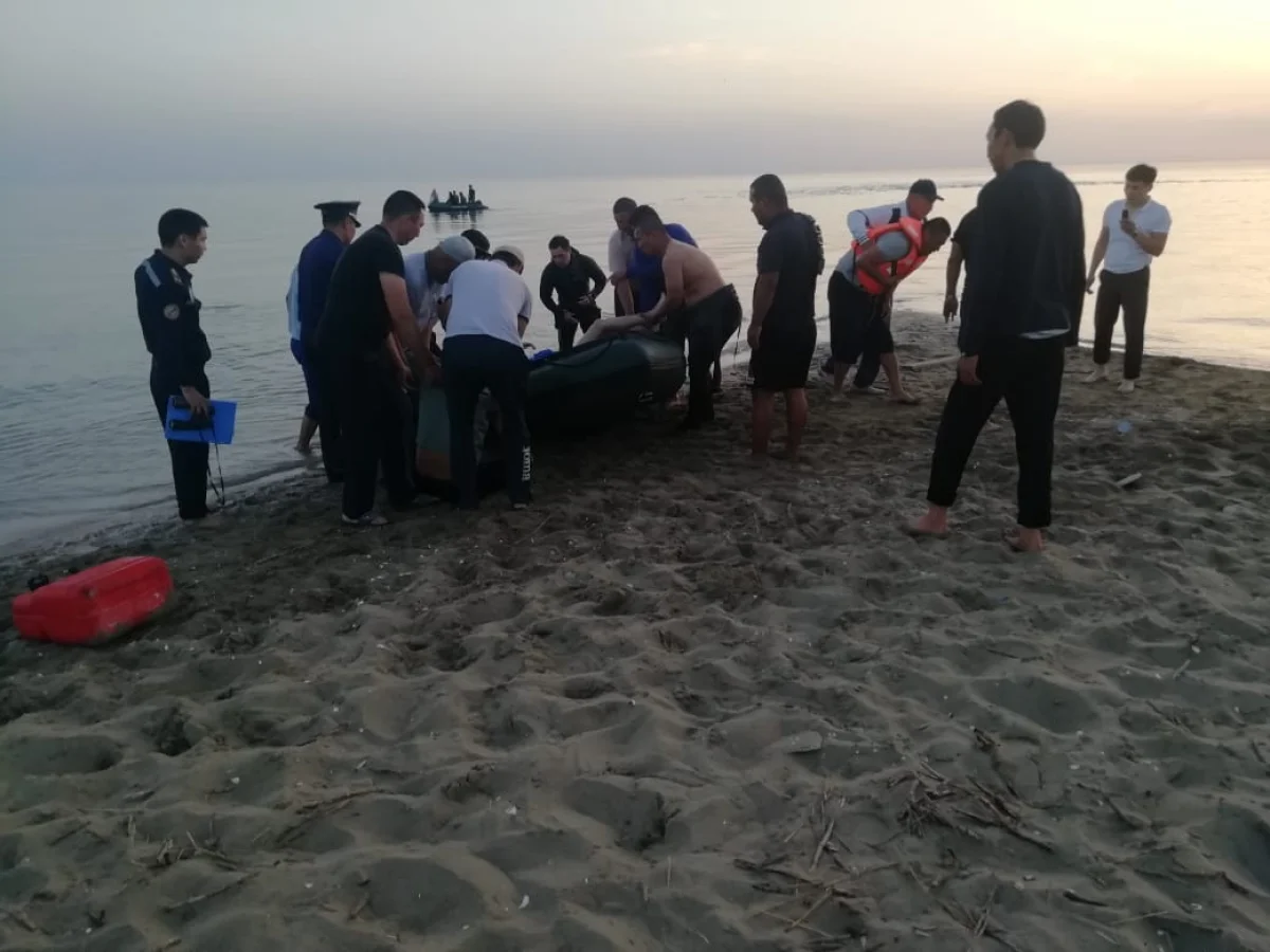 Фото предоставлено спасателями Актау||news_pic_more|<!--TBegin--><a href="https://www.lada.kz/uploads/posts/2020-05/1590768877_918fcccb-b379-4371-9705-eda56cdf88d5.jpeg" onclick="return hs.expand(this)" ><img align="left" src="https://www.lada.kz/uploads/posts/2020-05/thumbs/1590768877_918fcccb-b379-4371-9705-eda56cdf88d5.jpeg" alt='Спасатели Актау обнаружили тело утонувшего в море 16-летнего подростка' title='Спасатели Актау обнаружили тело утонувшего в море 16-летнего подростка'  /></a><!--TEnd--><br /><!--TBegin--><a href="https://www.lada.kz/uploads/posts/2020-05/1590768945_27bc43c2-2137-4934-88e4-a6c1e5750a36.jpeg" onclick="return hs.expand(this)" ><img align="left" src="https://www.lada.kz/uploads/posts/2020-05/thumbs/1590768945_27bc43c2-2137-4934-88e4-a6c1e5750a36.jpeg" alt='Спасатели Актау обнаружили тело утонувшего в море 16-летнего подростка' title='Спасатели Актау обнаружили тело утонувшего в море 16-летнего подростка'  /></a><!--TEnd--><br /><!--TBegin--><a href="https://www.lada.kz/uploads/posts/2020-05/1590768867_6132ed52-3008-4da2-b4ae-78b8a261b6c6.jpeg" onclick="return hs.expand(this)" ><img align="left" src="https://www.lada.kz/uploads/posts/2020-05/thumbs/1590768867_6132ed52-3008-4da2-b4ae-78b8a261b6c6.jpeg" alt='Спасатели Актау обнаружили тело утонувшего в море 16-летнего подростка' title='Спасатели Актау обнаружили тело утонувшего в море 16-летнего подростка'  /></a><!--TEnd--><br /><!--TBegin--><a href="https://www.lada.kz/uploads/posts/2020-05/1590768966_af654734-6e0e-4477-a23d-d7c6f6827c6b.jpeg" onclick="return hs.expand(this)" ><img align="left" src="https://www.lada.kz/uploads/posts/2020-05/thumbs/1590768966_af654734-6e0e-4477-a23d-d7c6f6827c6b.jpeg" alt='Спасатели Актау обнаружили тело утонувшего в море 16-летнего подростка' title='Спасатели Актау обнаружили тело утонувшего в море 16-летнего подростка'  /></a><!--TEnd-->