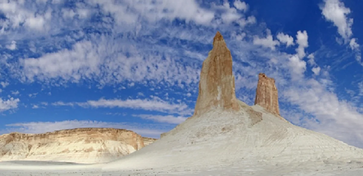 Белое чудо Бозжыры. Фото М. Пестова