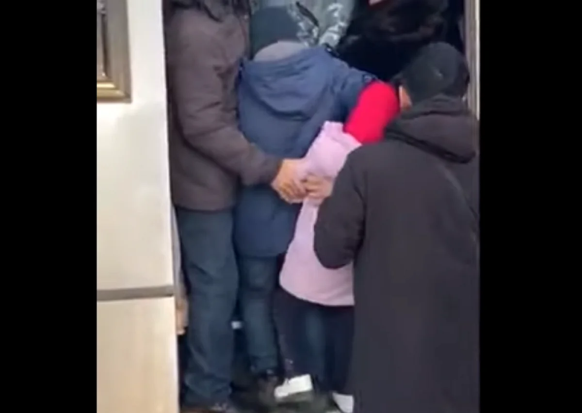 Скриншот видеоматериала