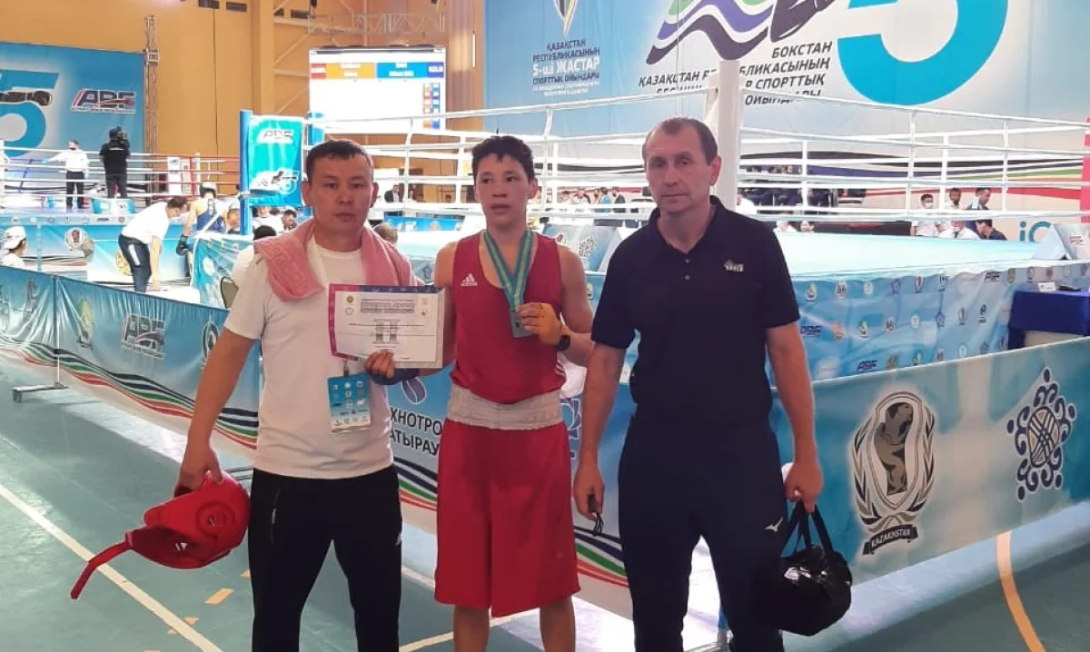 Победитель турнира. Фото предоставлено пресс-службой Федерации бокса Мангистауской области