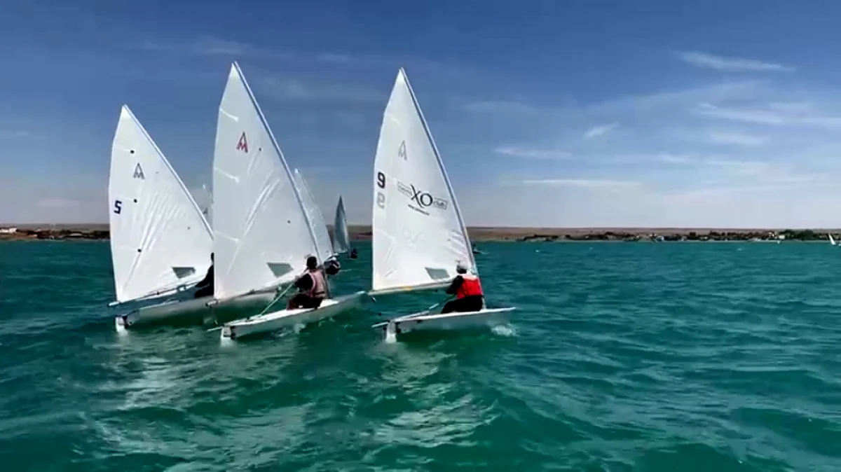 Вперёд к победе. Фото Азата Мангубаева