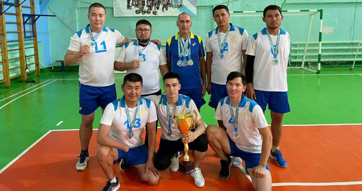 Серебряные призеры чемпионата. Фото предоставлено Н.Кулушовым