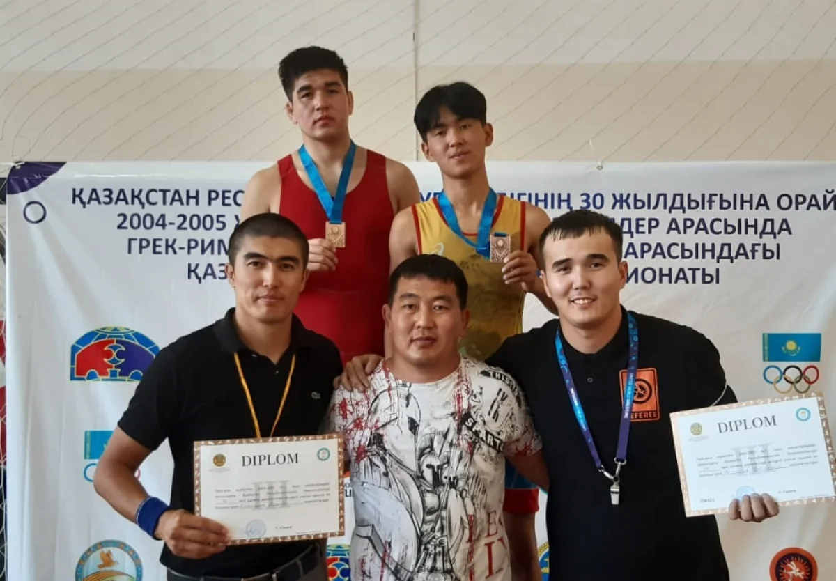 Победители от Мангистауской области||news_pic_more|<!--TBegin--><a href="https://www.lada.kz/uploads/posts/2021-08/1629710519_b8ed6c1e-6db1-492e-97f4-b70e83e95e31.jpg" onclick="return hs.expand(this)" ><img align="left" src="https://www.lada.kz/uploads/posts/2021-08/thumbs/1629710519_b8ed6c1e-6db1-492e-97f4-b70e83e95e31.jpg" alt='Два спортсмена из Мунайлинского района стали бронзовыми призёрами чемпионата Казахстана среди сёл по греко-римской борьбе' title='Два спортсмена из Мунайлинского района стали бронзовыми призёрами чемпионата Казахстана среди сёл по греко-римской борьбе'  /></a><!--TEnd-->