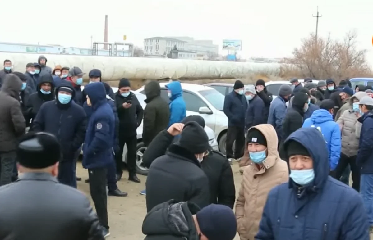 Бастующие рабочие ТОО «ИБК СИБУ», 16.01.2021.  Фото из архива Lada.kz