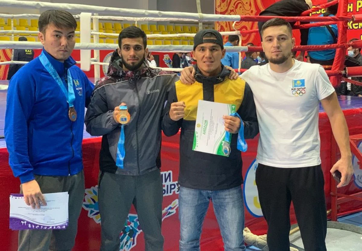 Аслан Куанышкалиев, Баладдин Гулиев, Парахат Абдыжемалов и Мансур Мимбулатов. Фото предоставили спортсмены