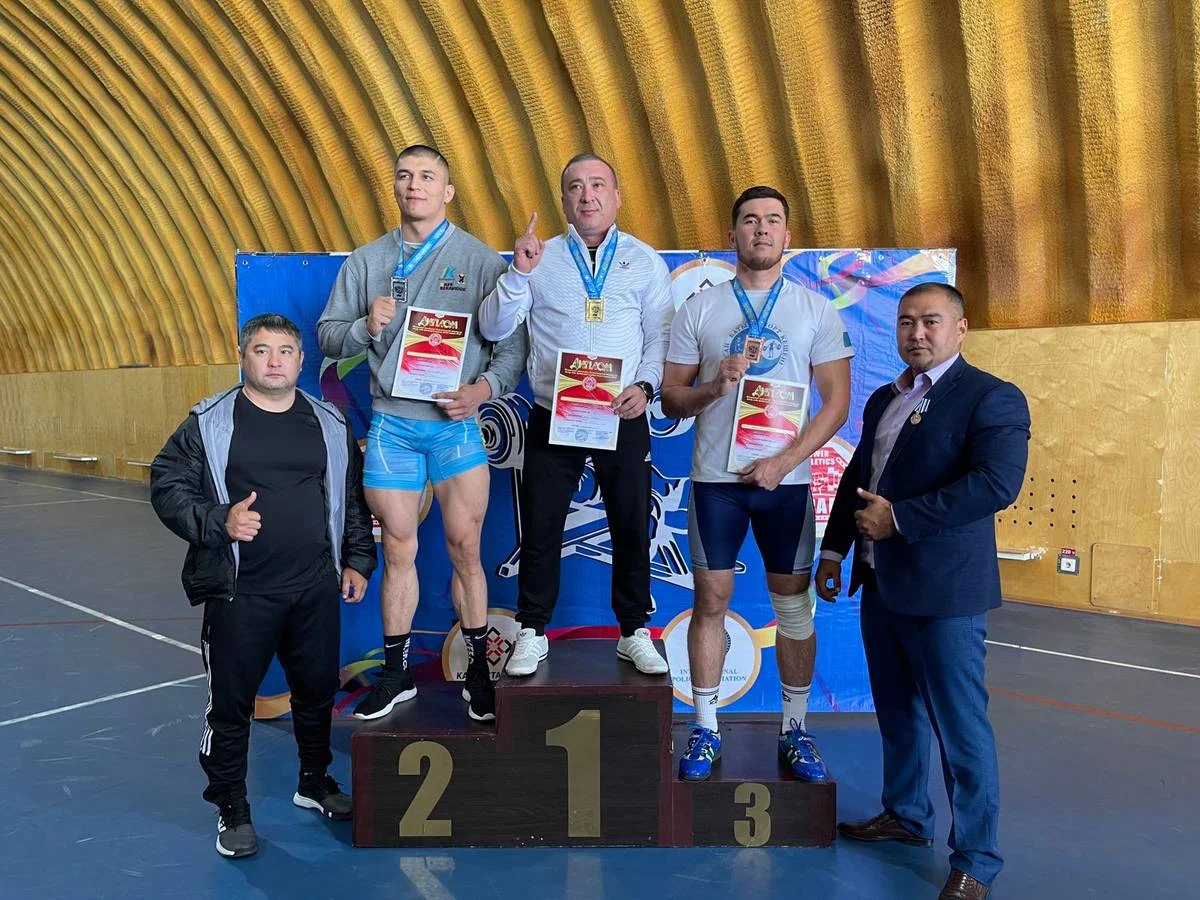 Победители турнира. Фото предоставлено Кайратом Ургешбаевым