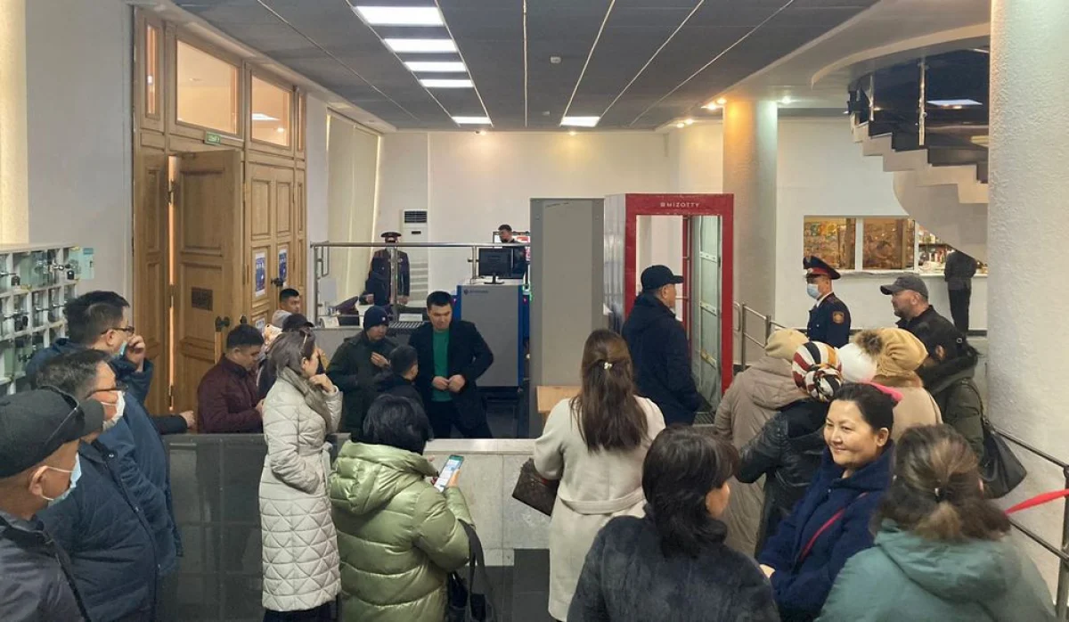 Фото жителей жилого комплекса «Каспий»