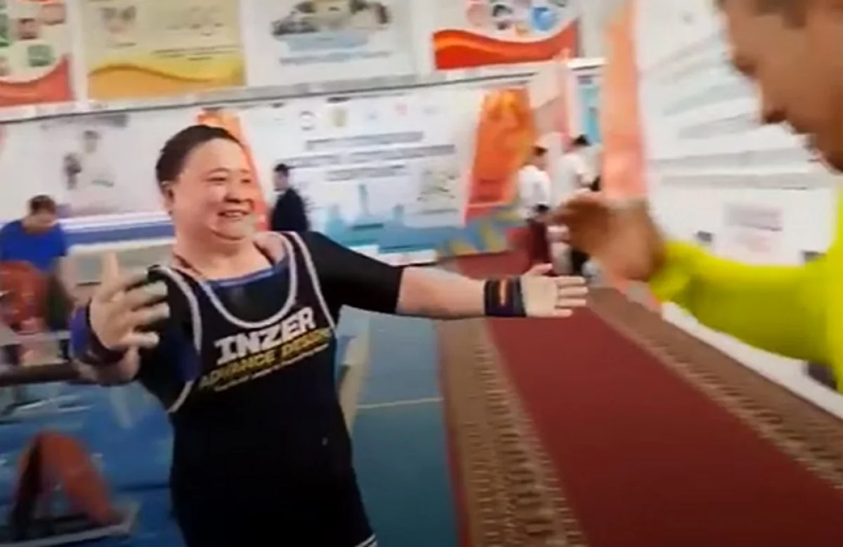 Рекордсменка Жадыра Бермухамбетова. Кадр видео