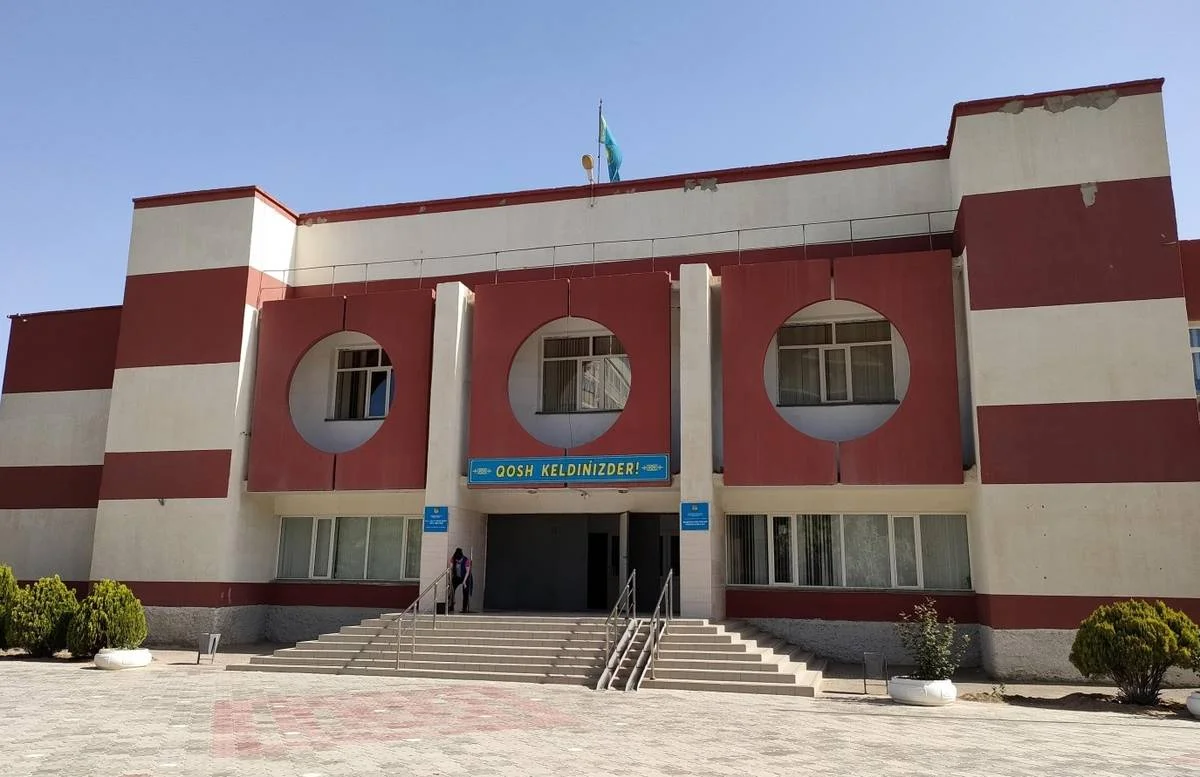 Средняя школа №17 в Актау