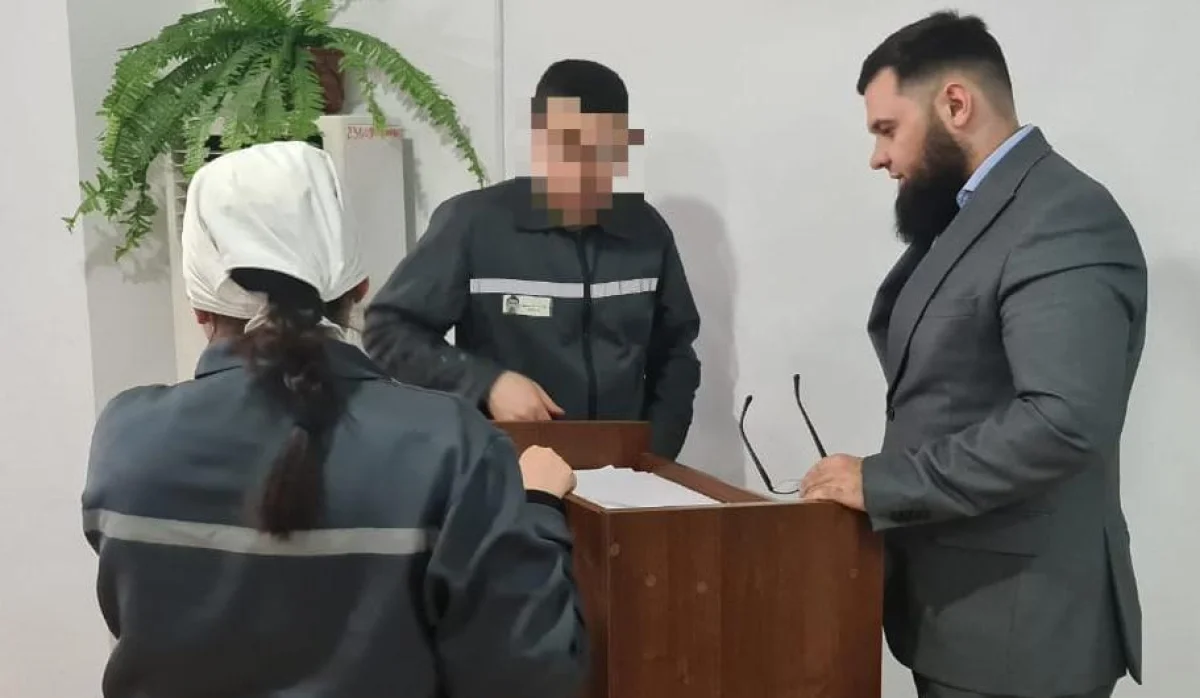 Оказание консультации. Фото предоставлено пресс-службой департамента