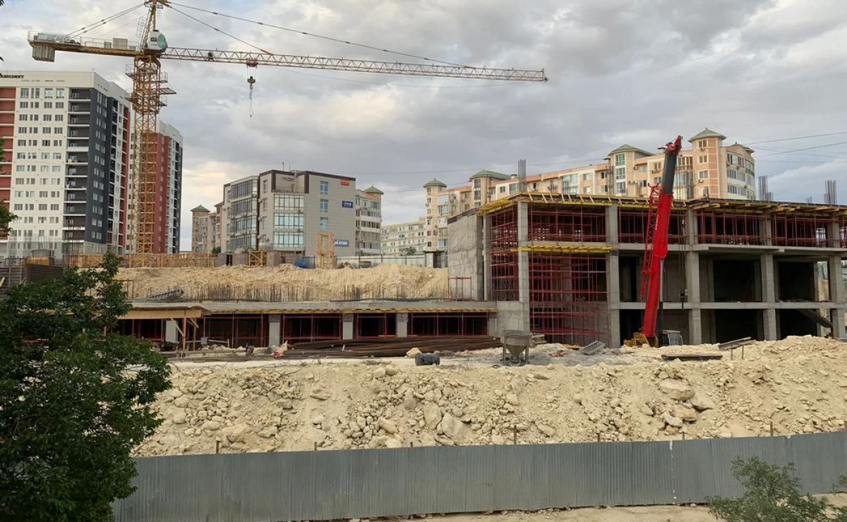 Строительство идет полным ходом. фото жителей дома №5 в 14 микрорайоне